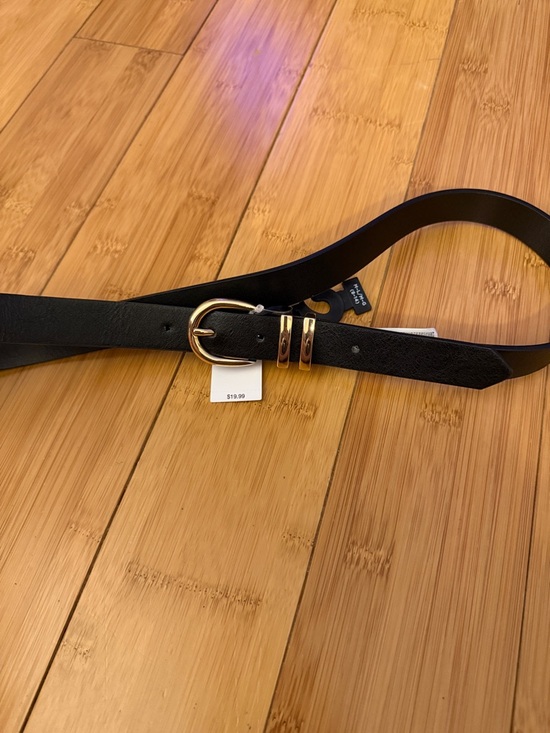 Old Navy Accessories - Old Navy Black Belt with Gold-Tone Buckle and Keepers